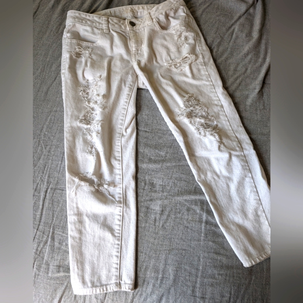 American Eagle superstretch jegging crop size 4‎ white ripped jeans